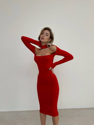 Червона облягаюча сукня-міді з відкритими плечима | 6702031