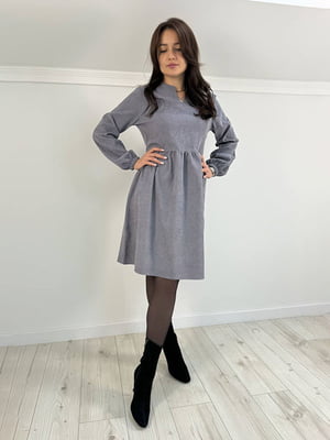 Сіра сукня А-силуету з фігурним вирізом | 6721712
