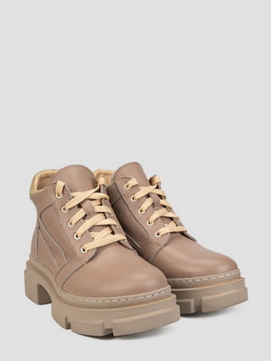 Кожаные ботинки бежевого цвета на шнуровке | 6722257