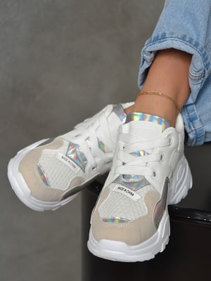 Кросівки білого кольору на шнурівці | 6725712
