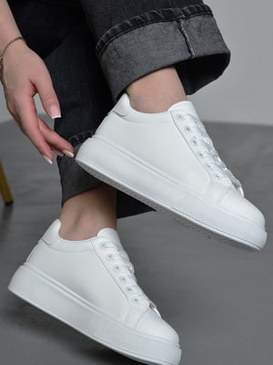 Кросівки білі на шнурівці | 6725723