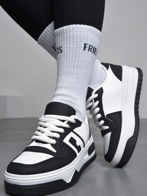 Кросівки чорно-білого кольору на шнурівці | 6725761