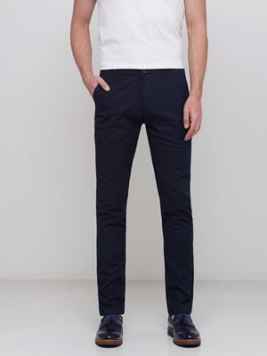 Темно-синие классические брюки с карманами | 6726265
