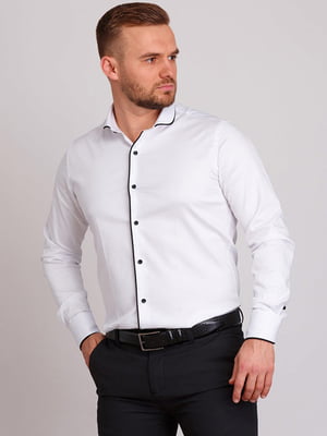 Белая классическая рубашка с черным кантом | 6726524