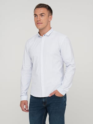 Классическая белая рубашка на скрытых пуговицах | 6726903