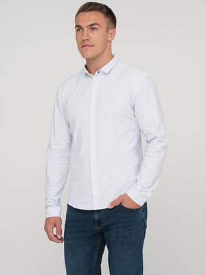 Белая классическая рубашка на пуговицах | 6726917