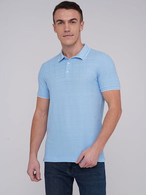 Фактурна блакитна футболка-поло з контрастними смужками | 6727153