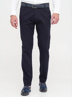 Темно-синие классические брюки с карманами | 6727701