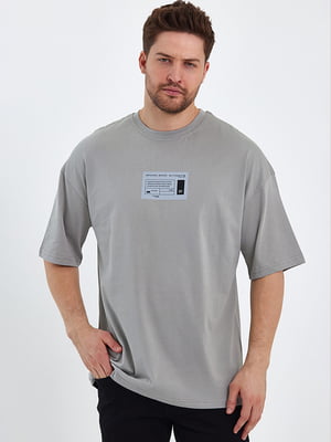 Сіра оверсайз футболка з принтом | 6728881