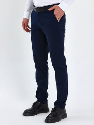 Классические темно-синие брюки с карманами | 6729260
