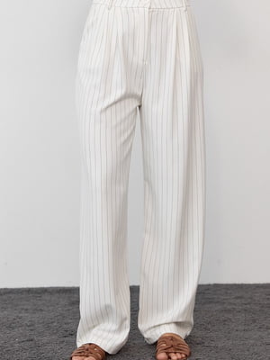 Широкие молочные брюки в полоску из костюмной ткани | 6736085