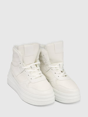 Зимові білі кросівки | 6738650