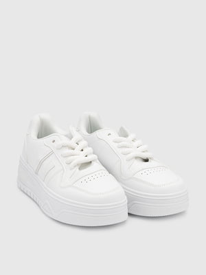 Кросівки білі | 6738502