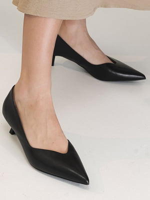 Шкіряні чорні туфлі-човники на шпильці | 6759741