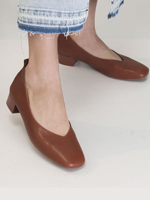 Кожаные коричневые туфли на низком каблуке | 6759743