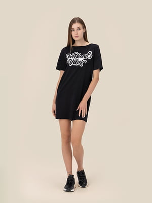 Сукня-футболка чорна з принтом "Weekend vibes" | 6749698