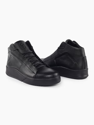 Чорні черевики на шнурівці | 6756369