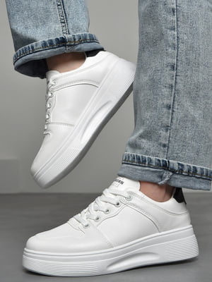 Кросівки білого кольору на шнурівці | 6769274
