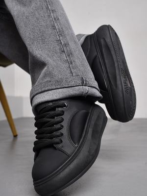 Кросівки чорного кольору на шнурівці | 6769276