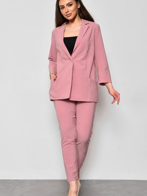 Рожевий класичний костюм: жакет і укорочені штани | 6769781