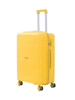 Пластикова валіза середнього розміру жовтого кольору на 4-х колесах | 6767427