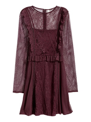 Бордовое приталенное кружевное платье с оборками | 6774469