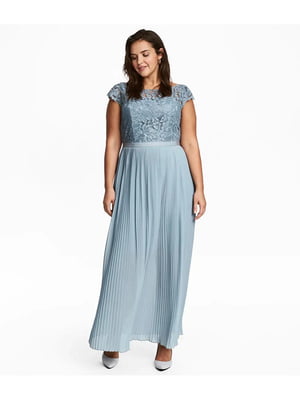 Довга блакитна сукня з мереживним ліфом та плісированою спідницею | 6774570