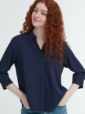 Легкая темно-синяя блуза с V-образным вырезом | 6789293