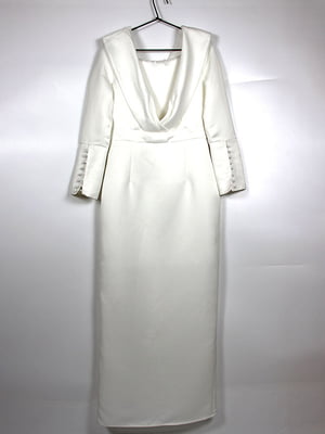 Приталена біла сукня-міді з глибоким декольте | 6790869