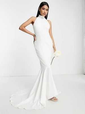Довга біла сукня з асиметричним подолом та американською проймою | 6791098