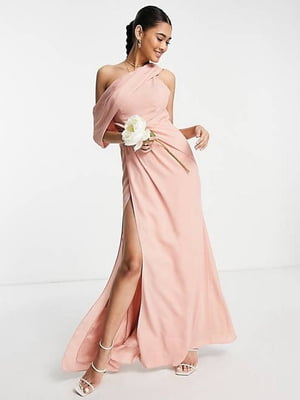 Довга вільна рожева сукня на одне плече з розрізом на ніжці | 6791134
