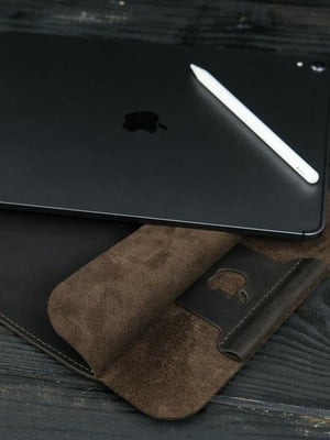 Шкіряний чохол шоколадного кольору для iPad з утримувачем для Apple Pencil | 6798510