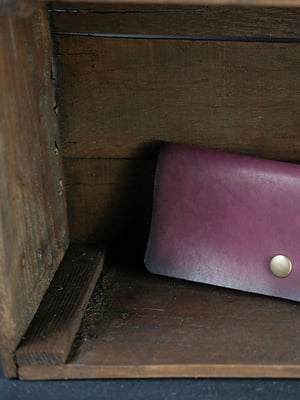 Шкіряний гаманець "Батерфляй" фіолетового кольору | 6798775
