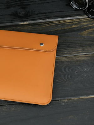 Шкіряний чохол янтарного кольору для MacBook | 6798960