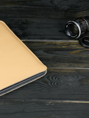 Кожаный бежевый чехол для MacBook | 6799072
