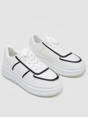 Кросівки білі з контрастним оздобленням | 6801344