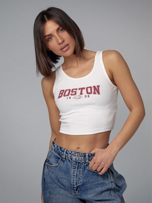 Топ-майка в рубчик із принтом «Boston» червоний | 6805309