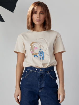 Бежева футболка, прикрашена принтом “Дівчина з сережкою” | 6806061