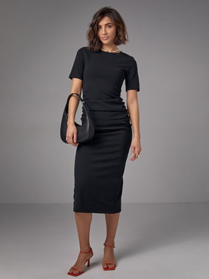 Силуетна сукня міді з драпіруванням чорна | 6806717