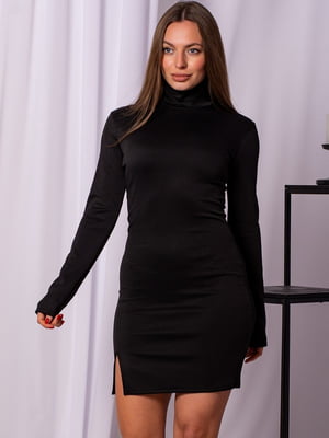 Чорна коротка сукня-гольф з невеликим розрізом збоку | 6810141