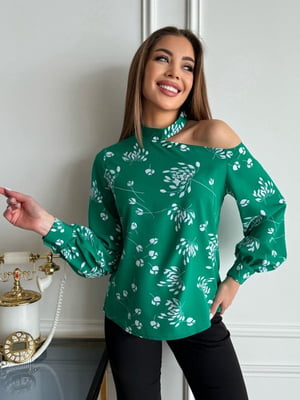 Нарядна вільна блуза з квіткового зеленого софту | 6811139