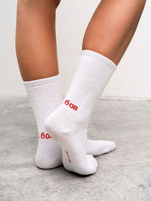 Шкарпетки білого кольору з принтом “Лю.бов” | 6811340