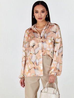 Легка блуза персикового кольору з квітковим принтом | 6764885