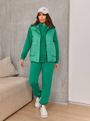Зелений костюм-трійка: жилет, худі та джогери | 6816409