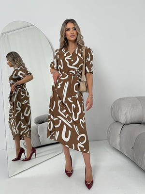 Шовкова коричнева сукня А-силуету з принтом і поясом | 6816579