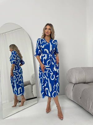 Шовкова синя сукня А-силуету з принтом і поясом | 6816593