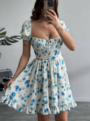 Блакитна сукня в квітковий принт з драпірованим ліфом | 6816882