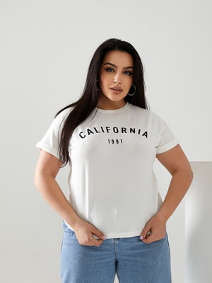 Базова молочна футболка з написом California | 6821479