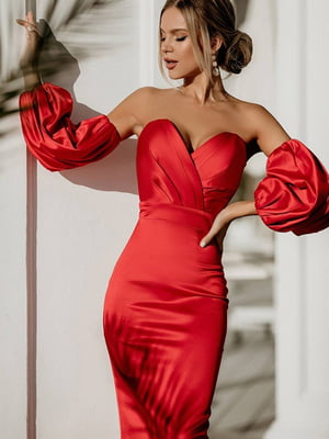 Атласное красное платье миди длины | 6821602