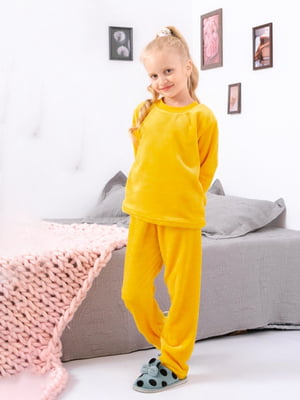 Жовта махрова піжама: джемпер та штани | 6822070